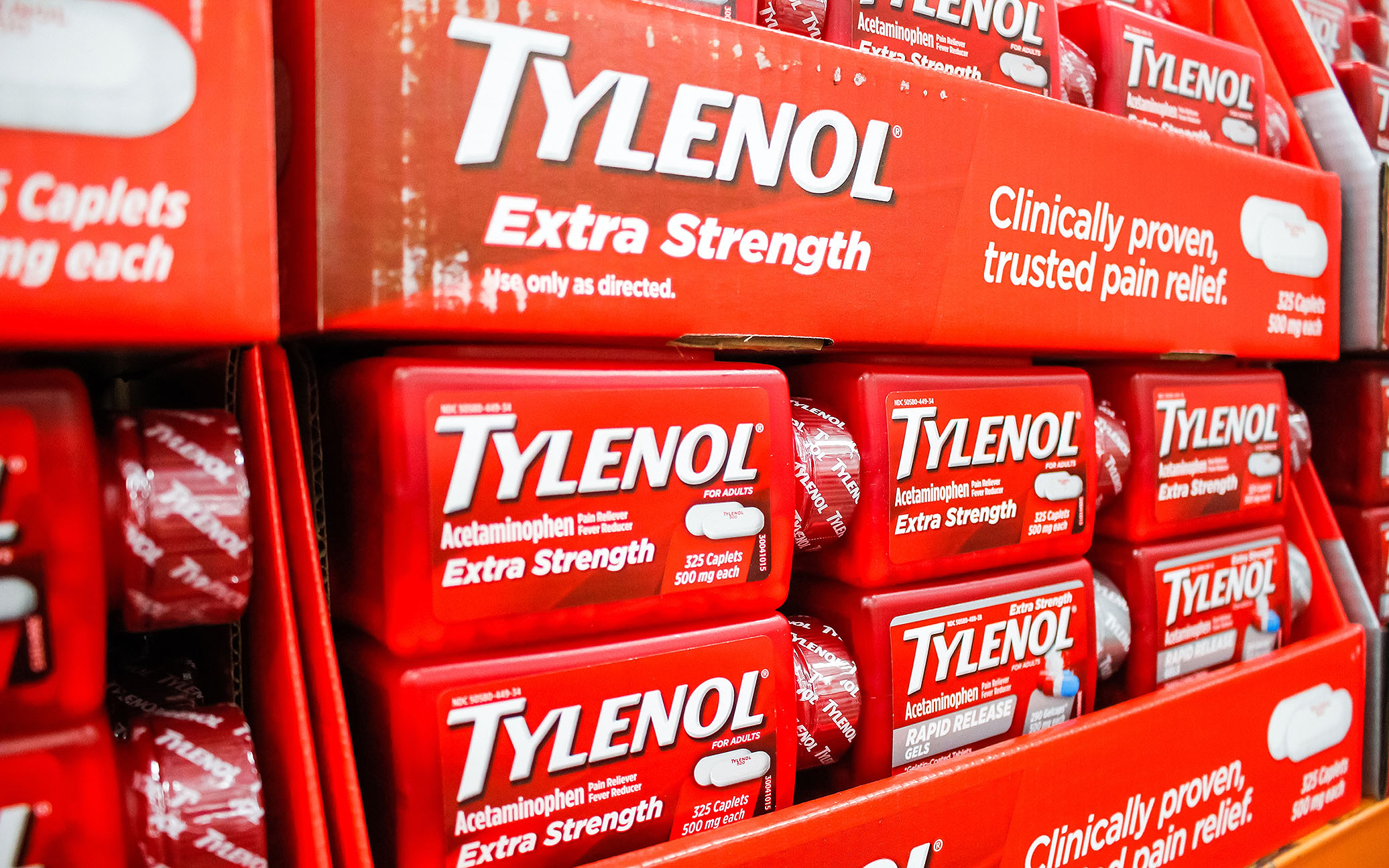 Revisão Abrangente Refuta Alegações de Ligação entre Autismo e Tylenol