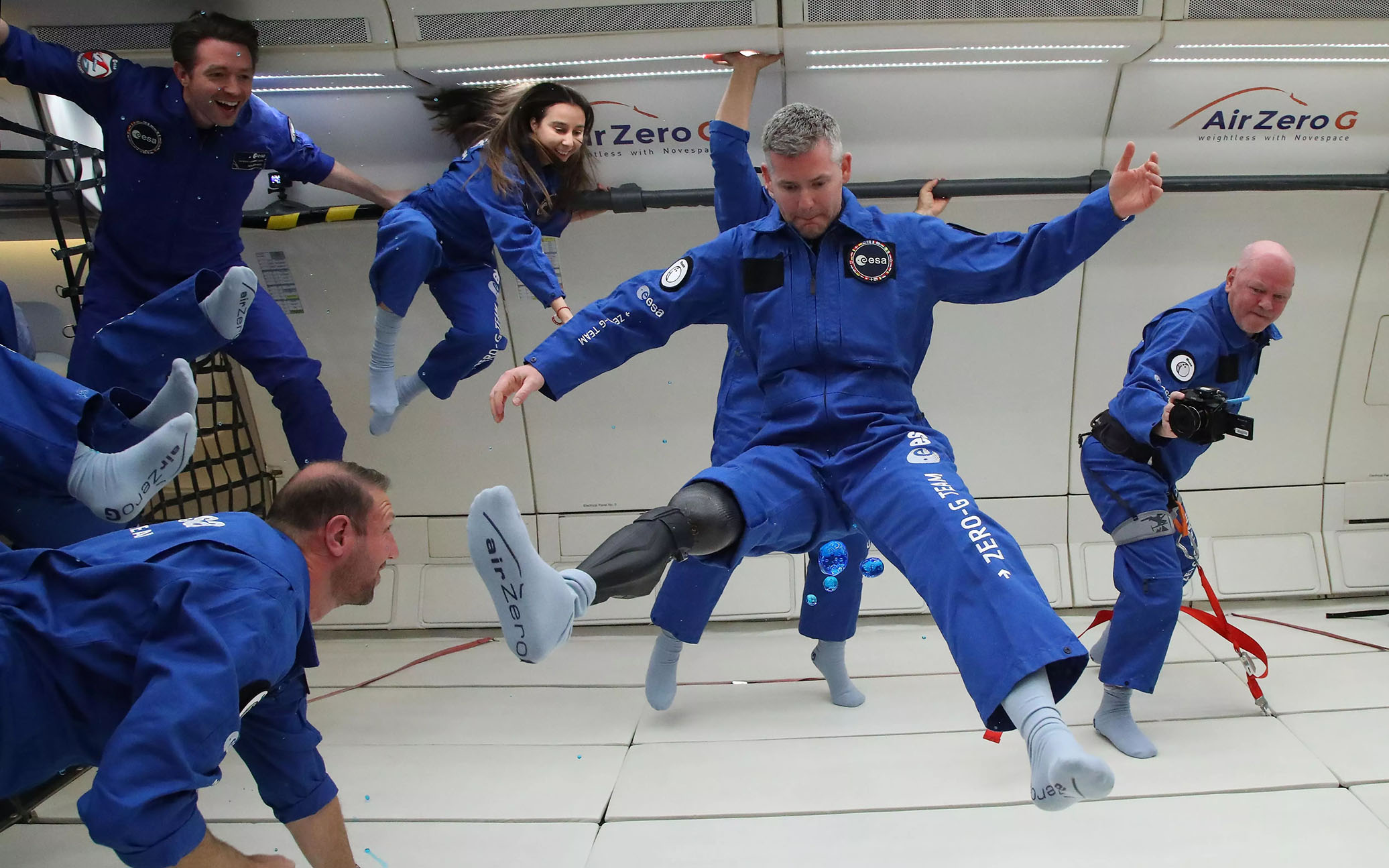 Rumo às estrelas: astronauta com deficiência física fará história em missão inédita na órbita terrestre